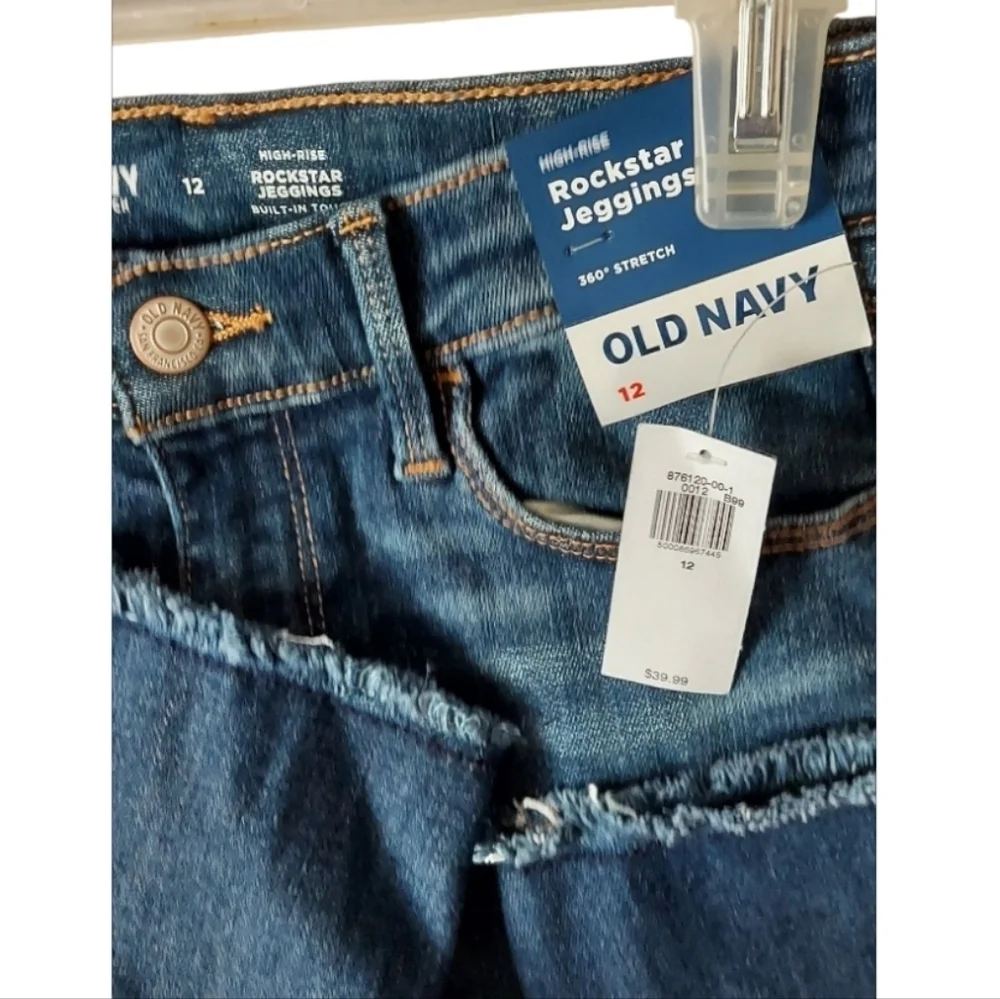 NWT Old Navy Girl's Distressed Raw Hem  Rockstar Jeggings ~360° Stretch ~12